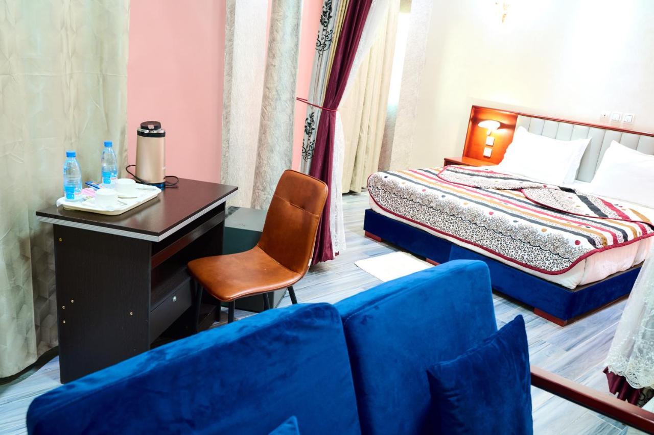 Hotel Sindz Palace Yaoundé Exterior photo